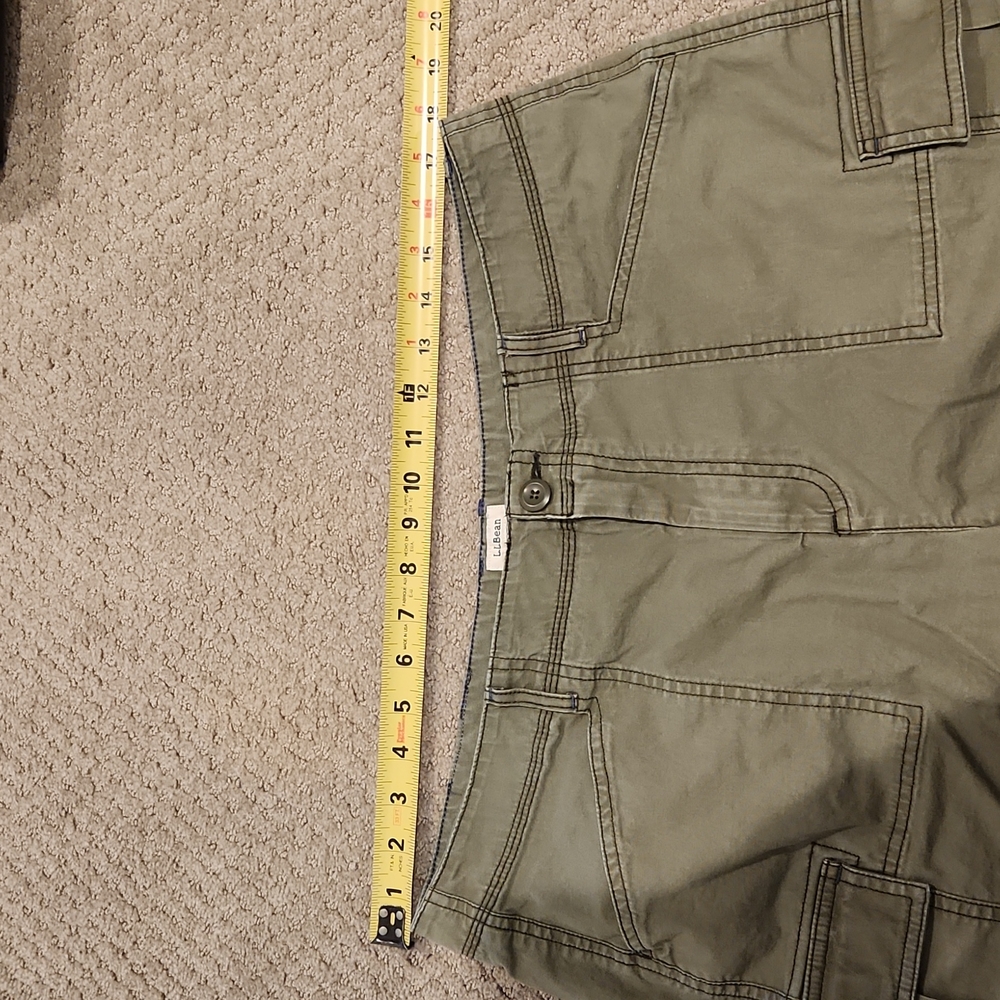 LL BEAN ladies Favorite Fit shorts 16. - Picture 4 of 6